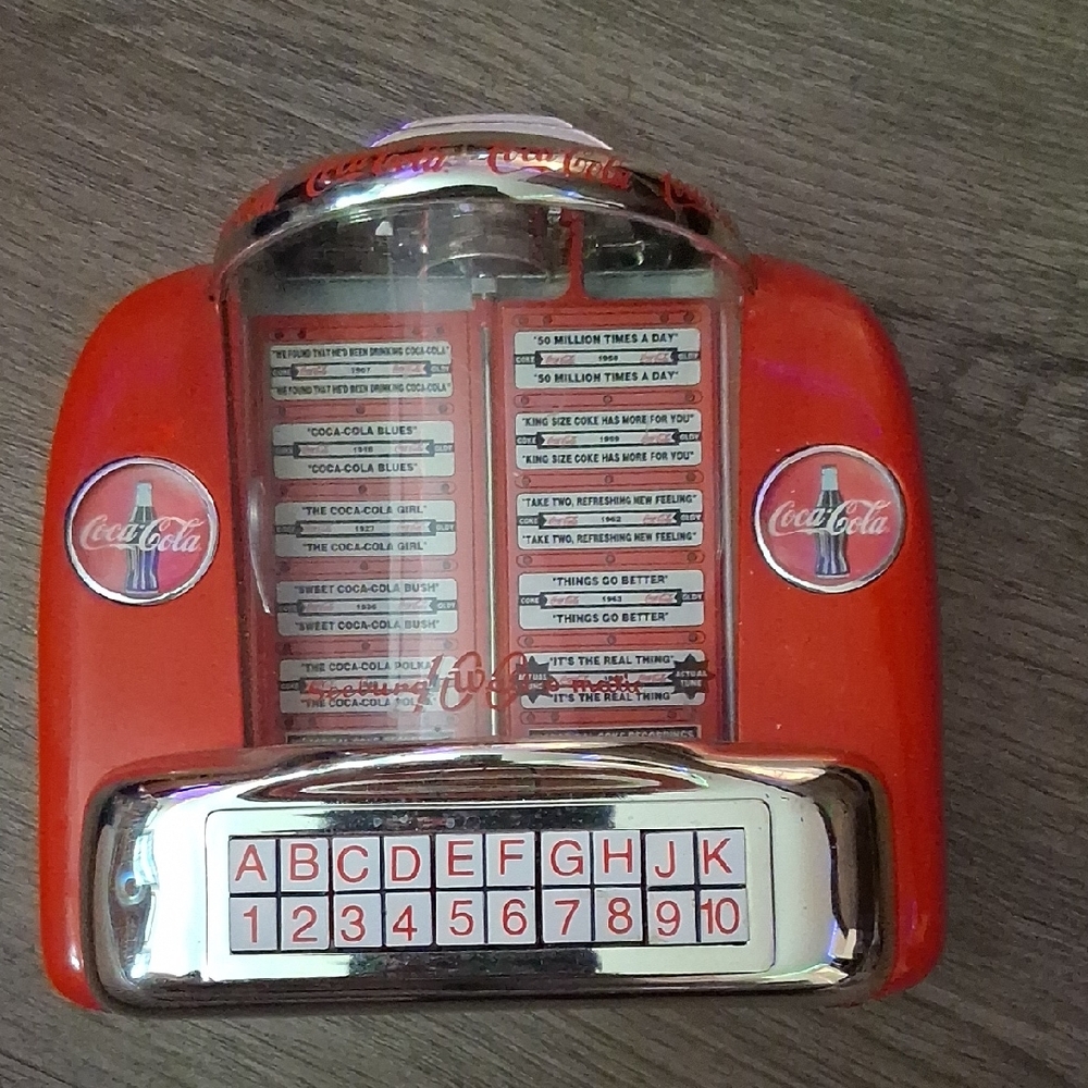 Coca-Cola Retro Red Jukebox Bank